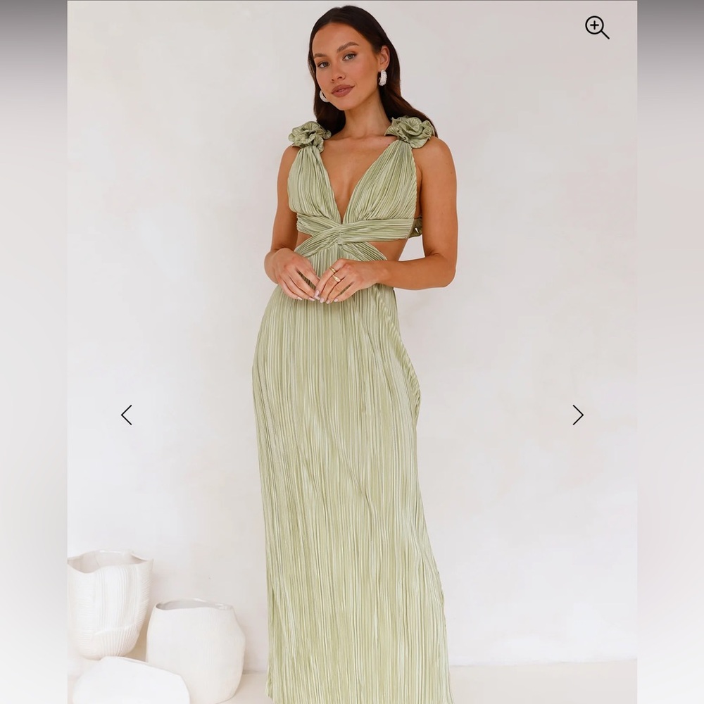Hello Molly Green Backless Dress
